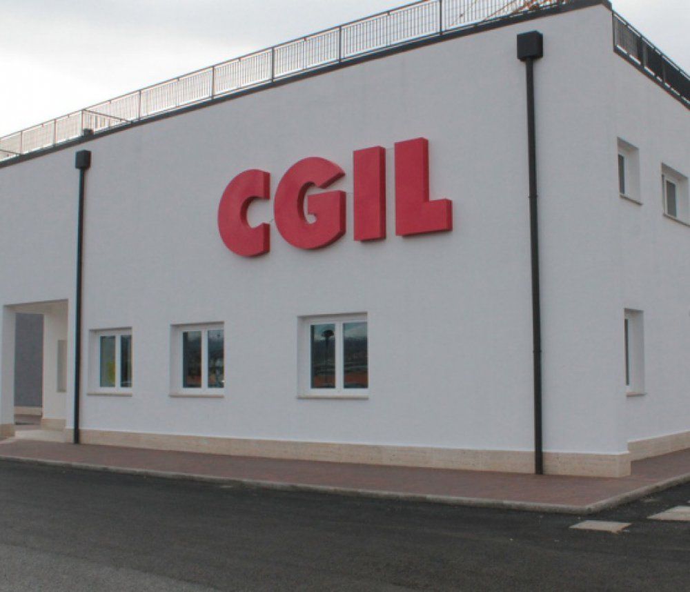 2 dicembre 2014 L'Aquila Ricostruzione: disonesti, Sal e autocertificazioni. L'intervento della CGIL dell'Aquila